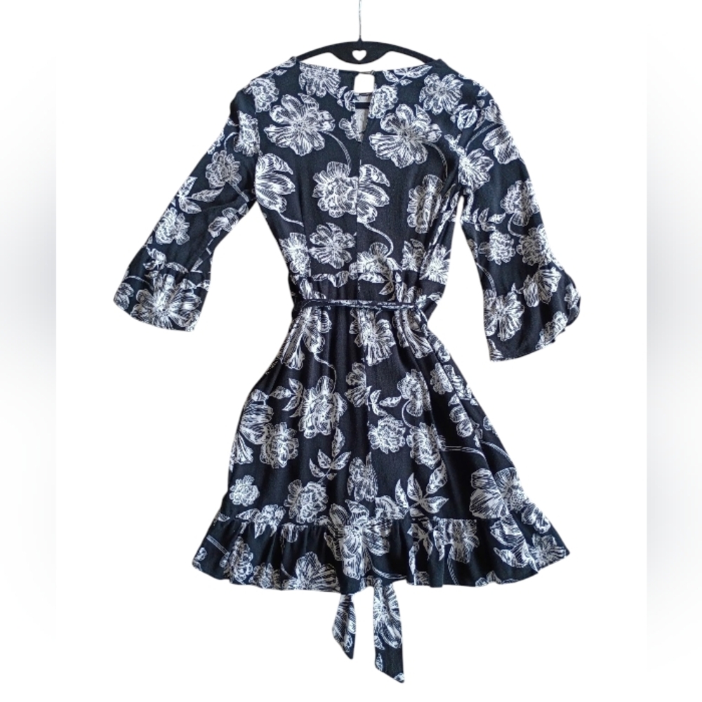 Who What Wear Women's Black, White Flirty Mini Dress SZ XS